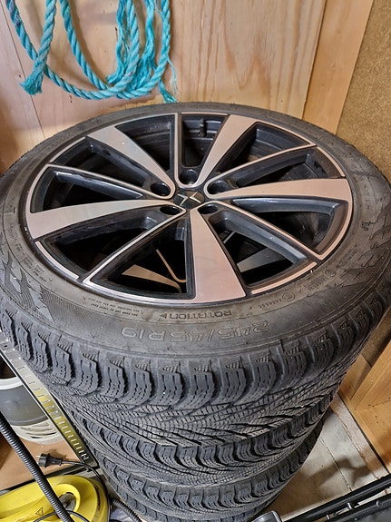 Polestar 2 5 of 12