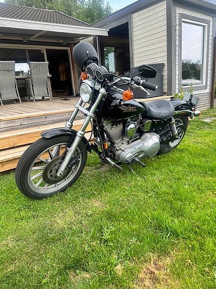 Harley-Davidson Dyna Superglide 3 of 4