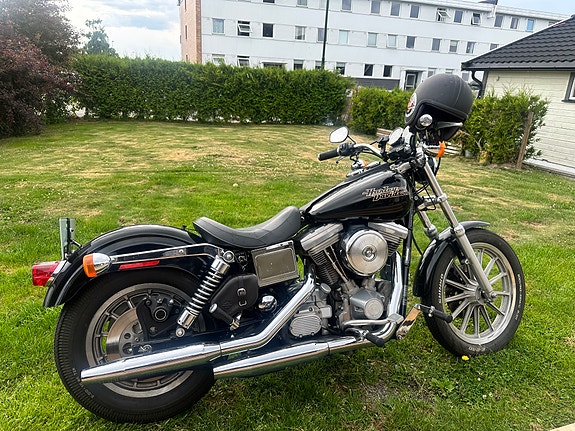 Harley-Davidson Dyna Superglide 2 of 4