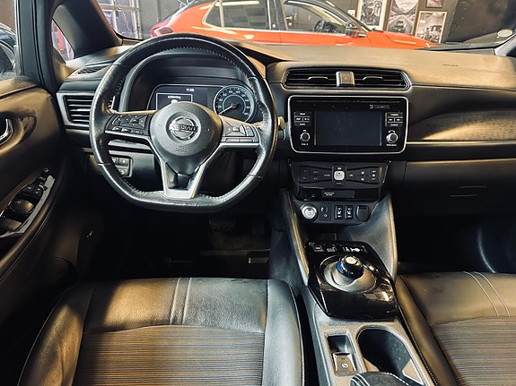 Nissan Leaf 16 of 30