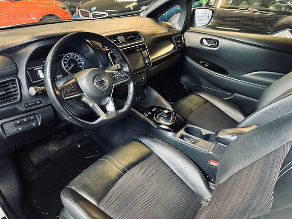 Nissan Leaf 17 of 30