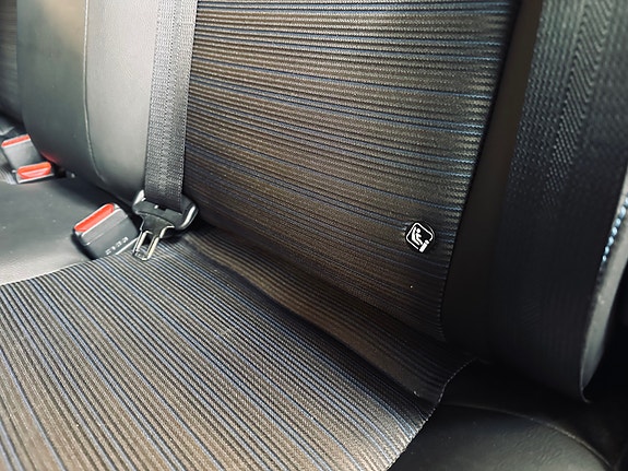 Nissan Leaf 14 of 30