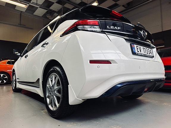 Nissan Leaf 8 of 30
