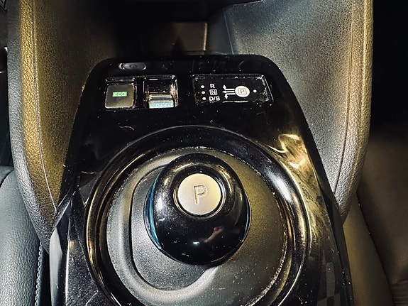 Nissan Leaf 26 of 30