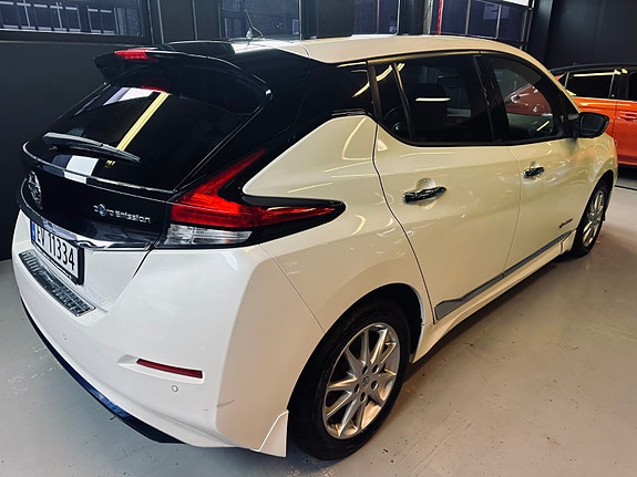 Nissan Leaf 11 of 30