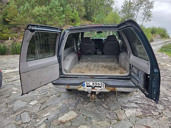 Chevrolet Tahoe 22 of 30
