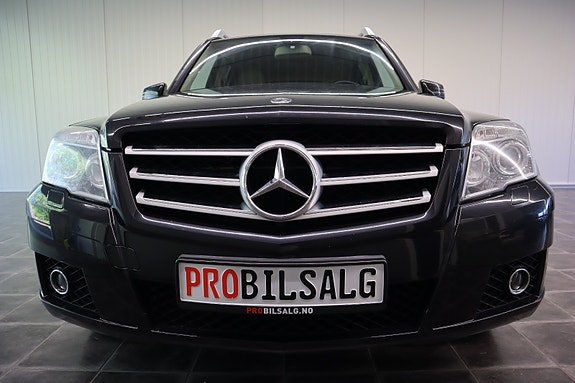 Mercedes-Benz GLK220 11 of 30