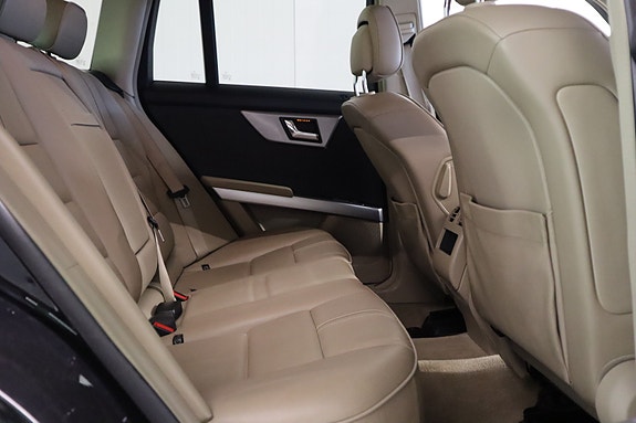 Mercedes-Benz GLK220 28 of 30