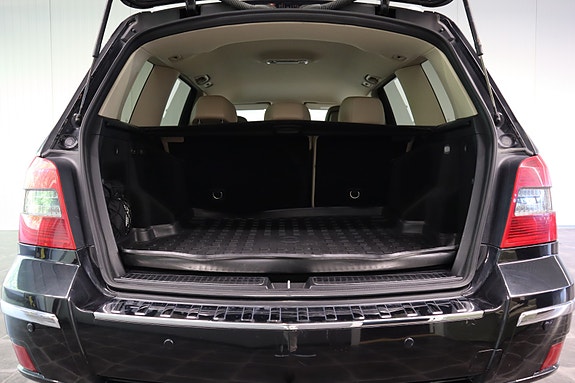 Mercedes-Benz GLK220 19 of 30