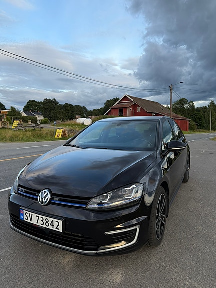Volkswagen Golf VII 9 of 30