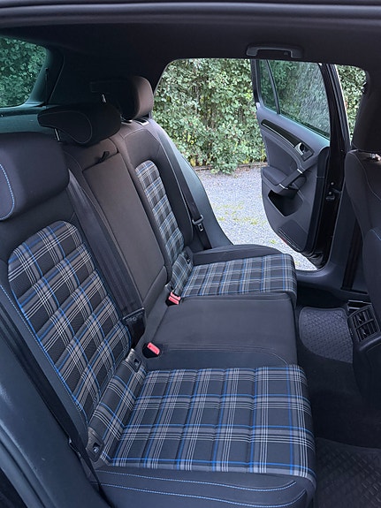 Volkswagen Golf VII 23 of 30