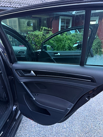 Volkswagen Golf VII 22 of 30