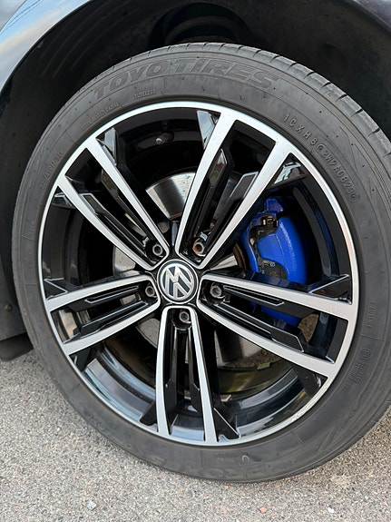 Volkswagen Golf VII 16 of 30
