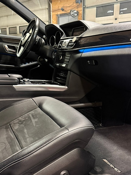 Mercedes-Benz E220 d 12 of 18