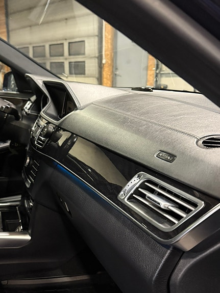 Mercedes-Benz E220 d 18 of 18