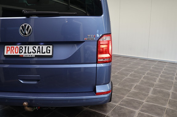 Volkswagen Multivan 10 of 30