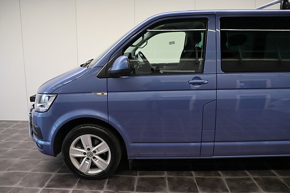 Volkswagen Multivan 6 of 30