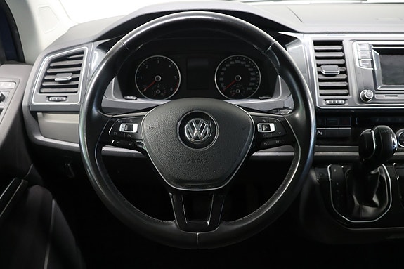 Volkswagen Multivan 29 of 30