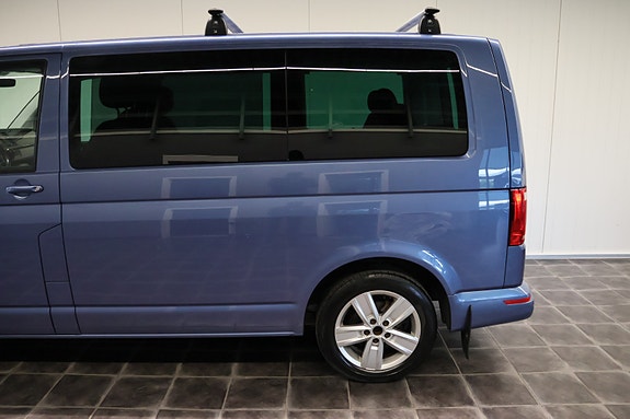Volkswagen Multivan 5 of 30