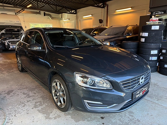 Volvo V60 2 of 13