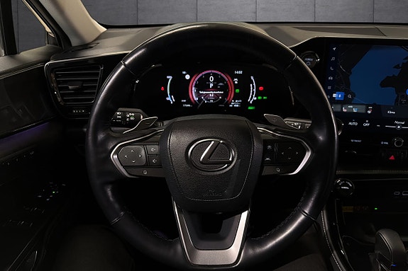 Lexus NX450h 11 of 19