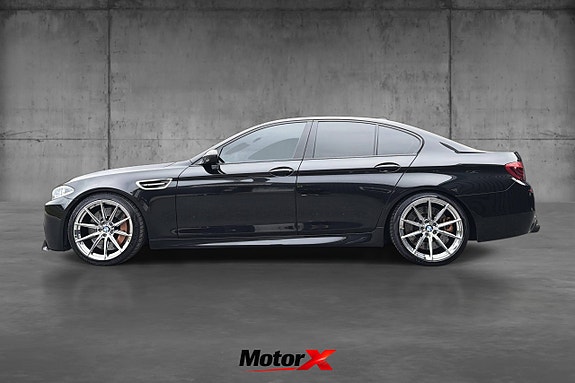 BMW M5 10 of 30