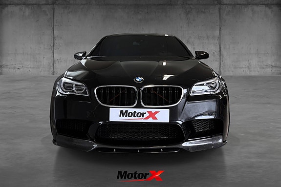 BMW M5 3 of 30