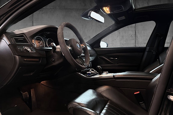 BMW M5 15 of 30