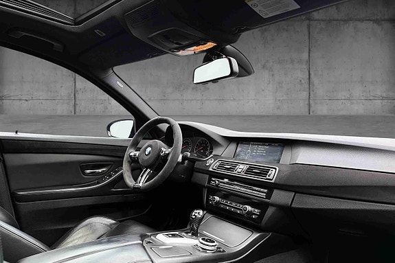 BMW M5 17 of 30