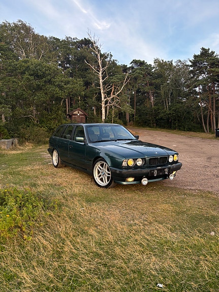 BMW 525tds 2 of 30