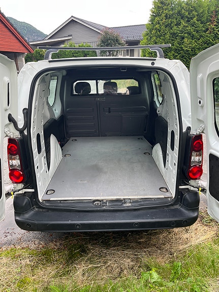 Citroen Berlingo Electrique 4 of 10
