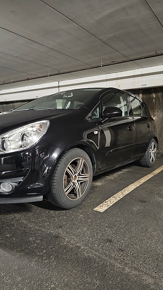 Opel Corsa 3 of 18