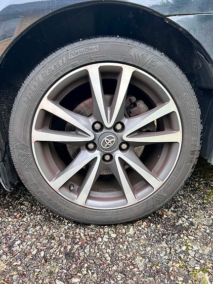 Toyota Avensis 13 of 23