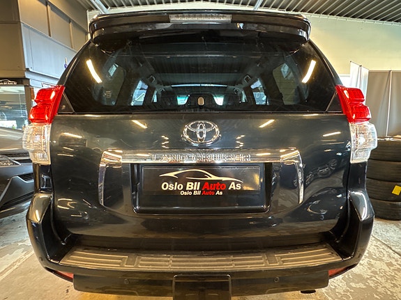 Toyota Land Cruiser 7 of 20