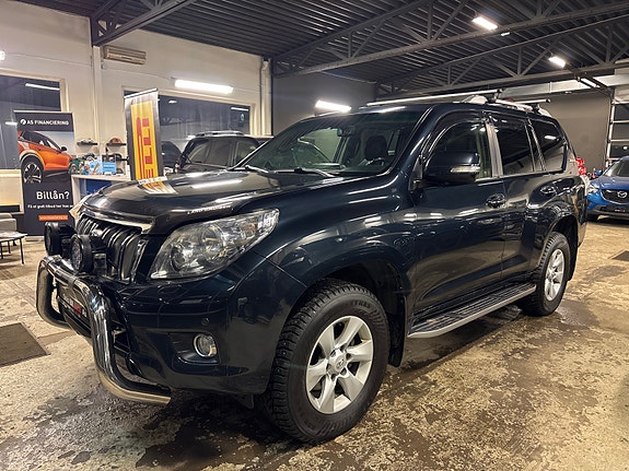 Toyota Land Cruiser 3 of 20