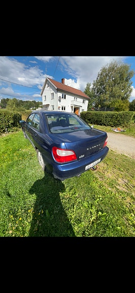 Subaru Impreza 3 of 7