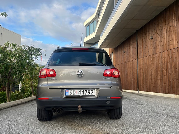 Volkswagen Tiguan 8 of 22