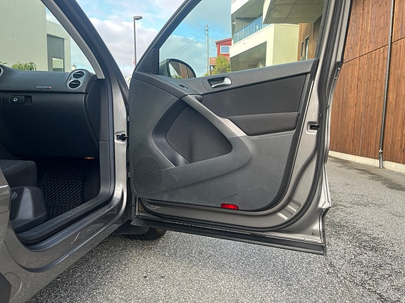 Volkswagen Tiguan 12 of 22