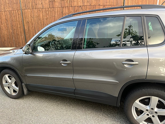 Volkswagen Tiguan 6 of 22