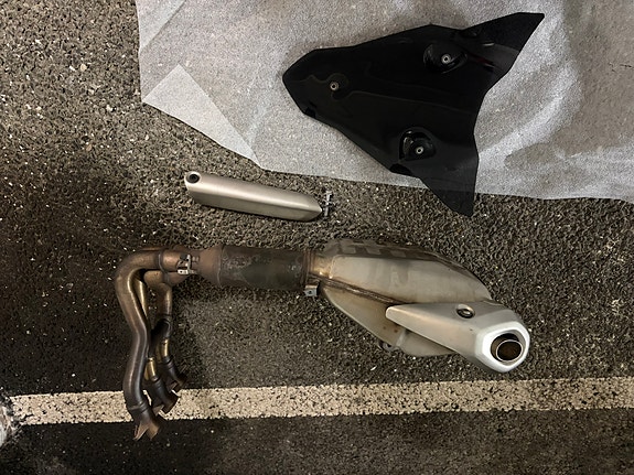 Triumph Tiger Sport 660, nytt dekk sett, garanti 2027 24 of 26