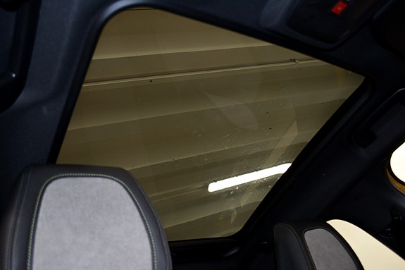 Peugeot 208 26 of 30