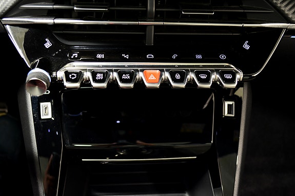 Peugeot 208 25 of 30
