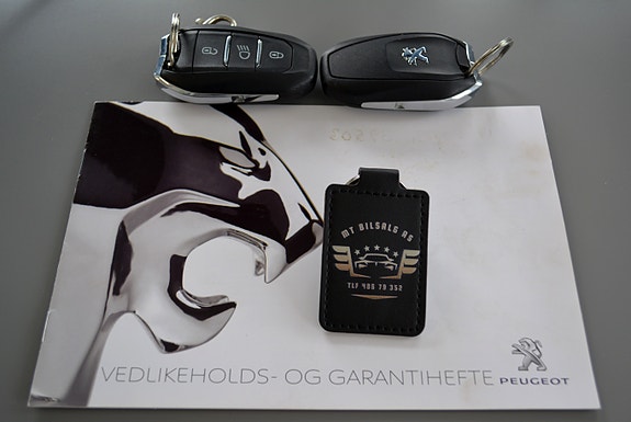 Peugeot 208 28 of 30