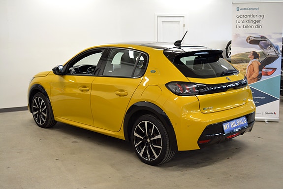 Peugeot 208 7 of 30