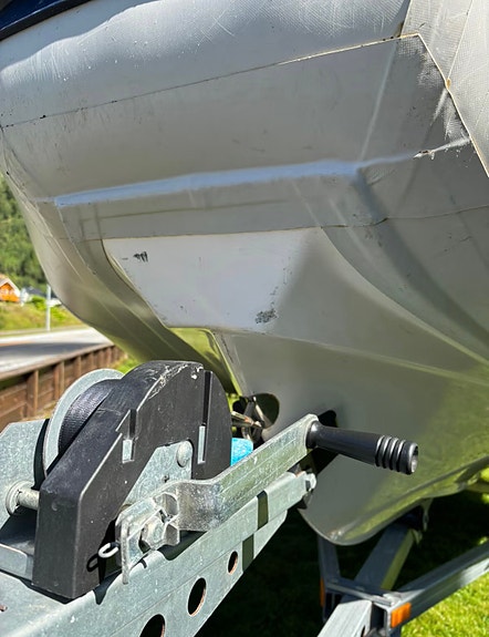 Valiant V-450 RIB 13 of 14