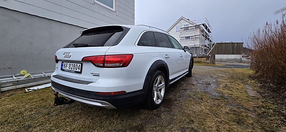 Audi A4 allroad 2 of 8