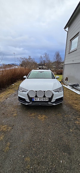 Audi A4 allroad 4 of 8