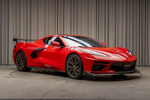 Chevrolet Corvette 2 of 30