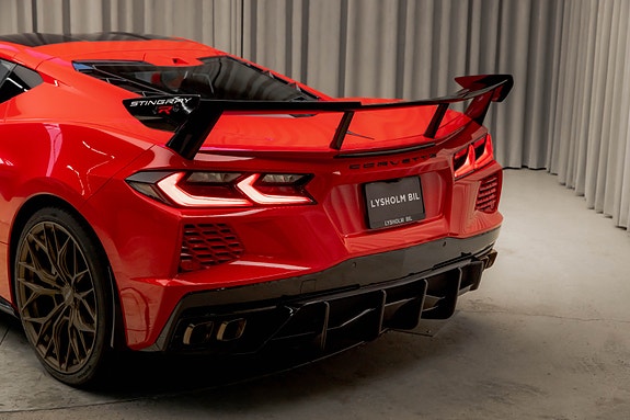 Chevrolet Corvette 16 of 30