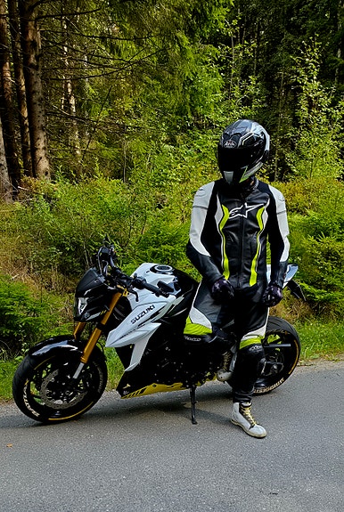 Suzuki GSX-S 750 14 of 18